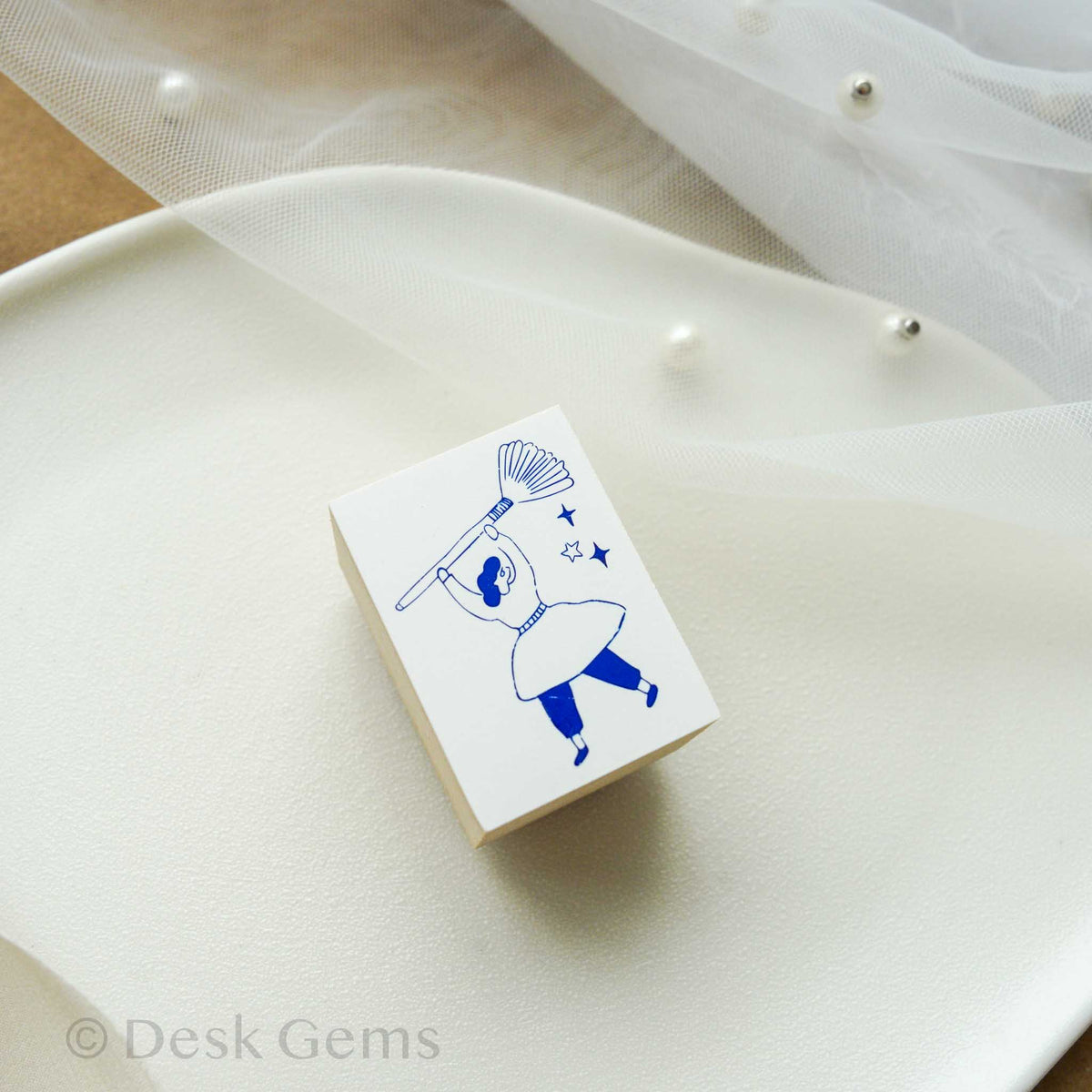 Ivy Snow Original Stamp - Cleaning