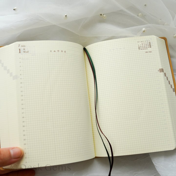 Midori Hibino 2026 Planner - One Day Two Page