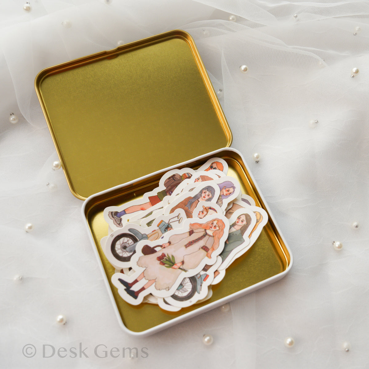 La Dolce Vita Sticker Set with Tin - Girl Marching