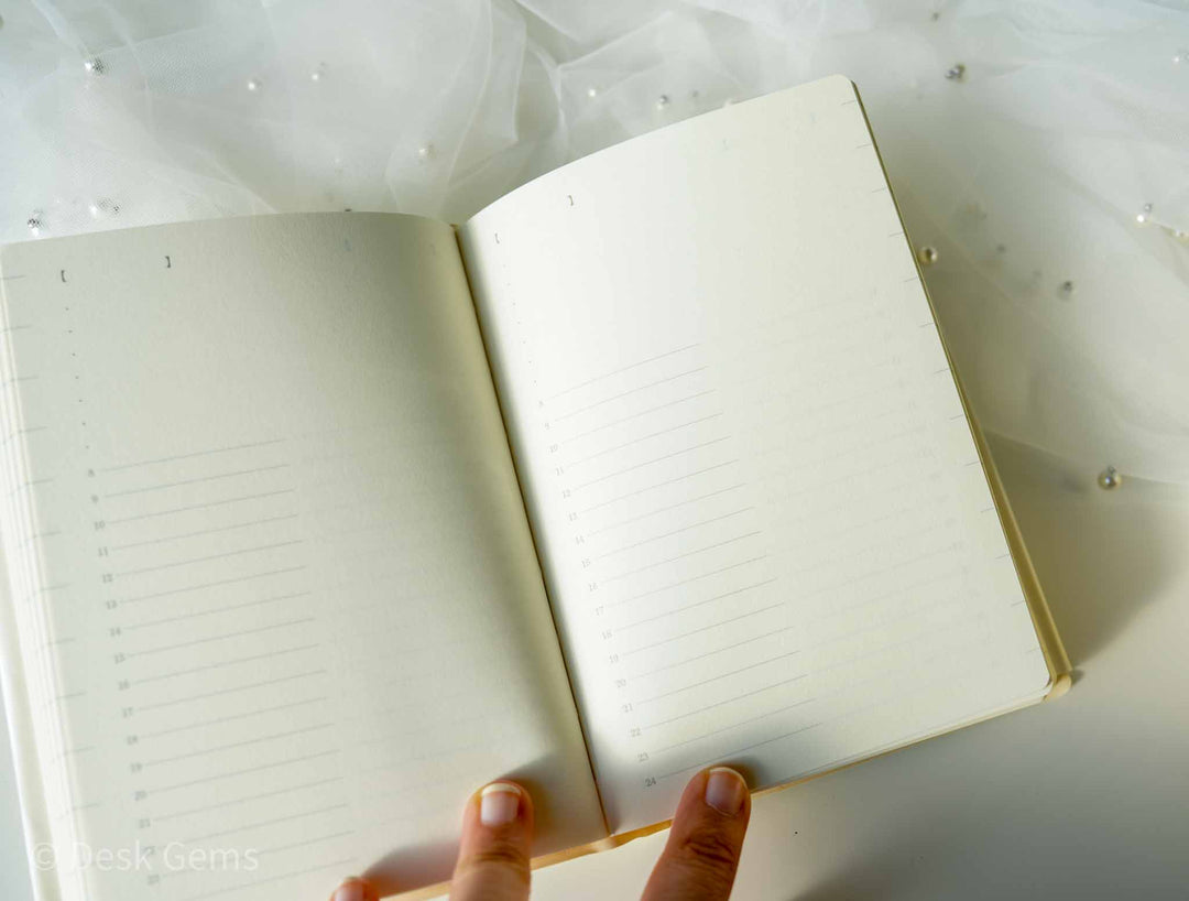MD Notebook Diary 2024 - One Day One Page 