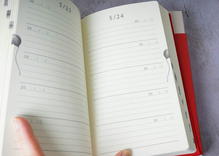 Midori 5 Year Diary inside