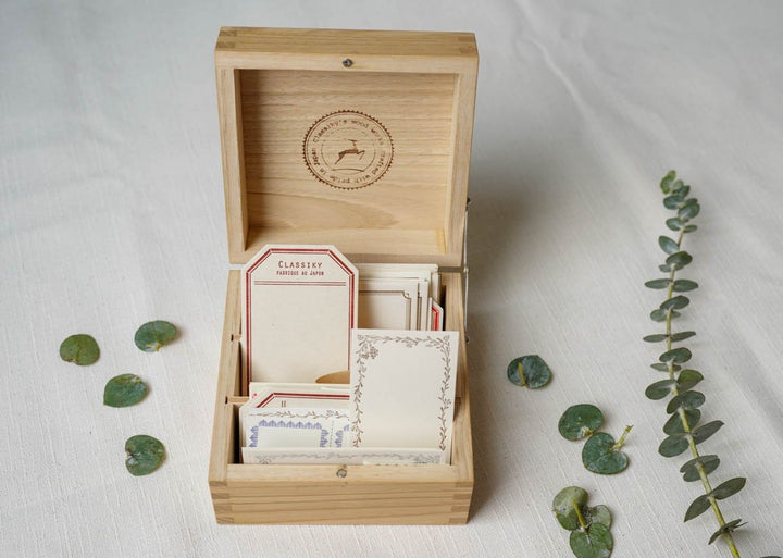 Classiky Chestnut Card Box