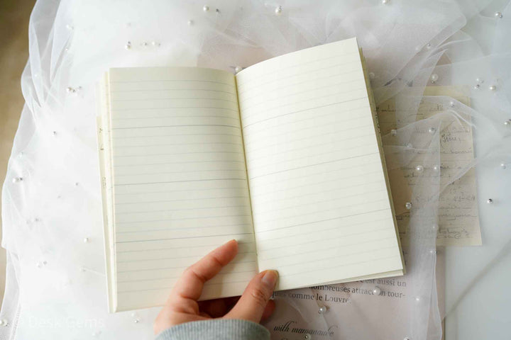 MD Notebook Diary 2023 - B6 Monthly &amp; Memo