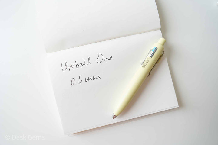 Uni-ball One P Gel Pen - 0.5mm - Banana