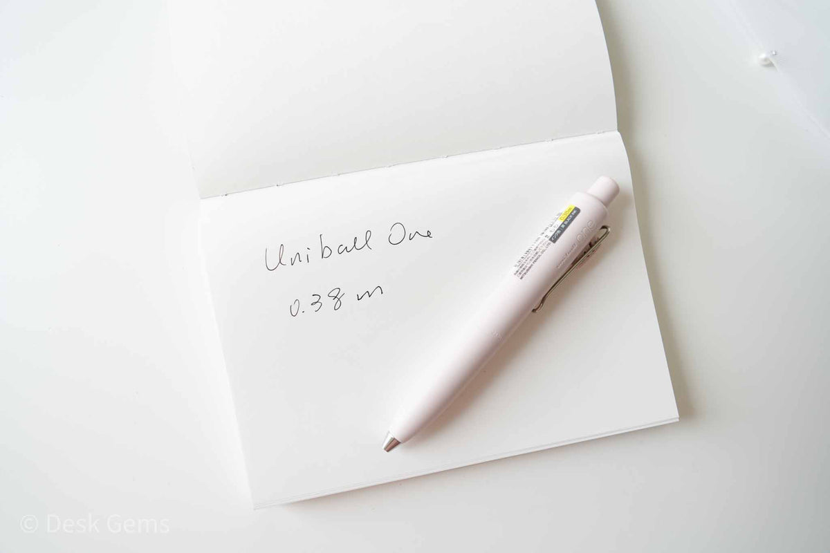 Uni-ball One P Gel Pen - 0.38mm - Peach Milk